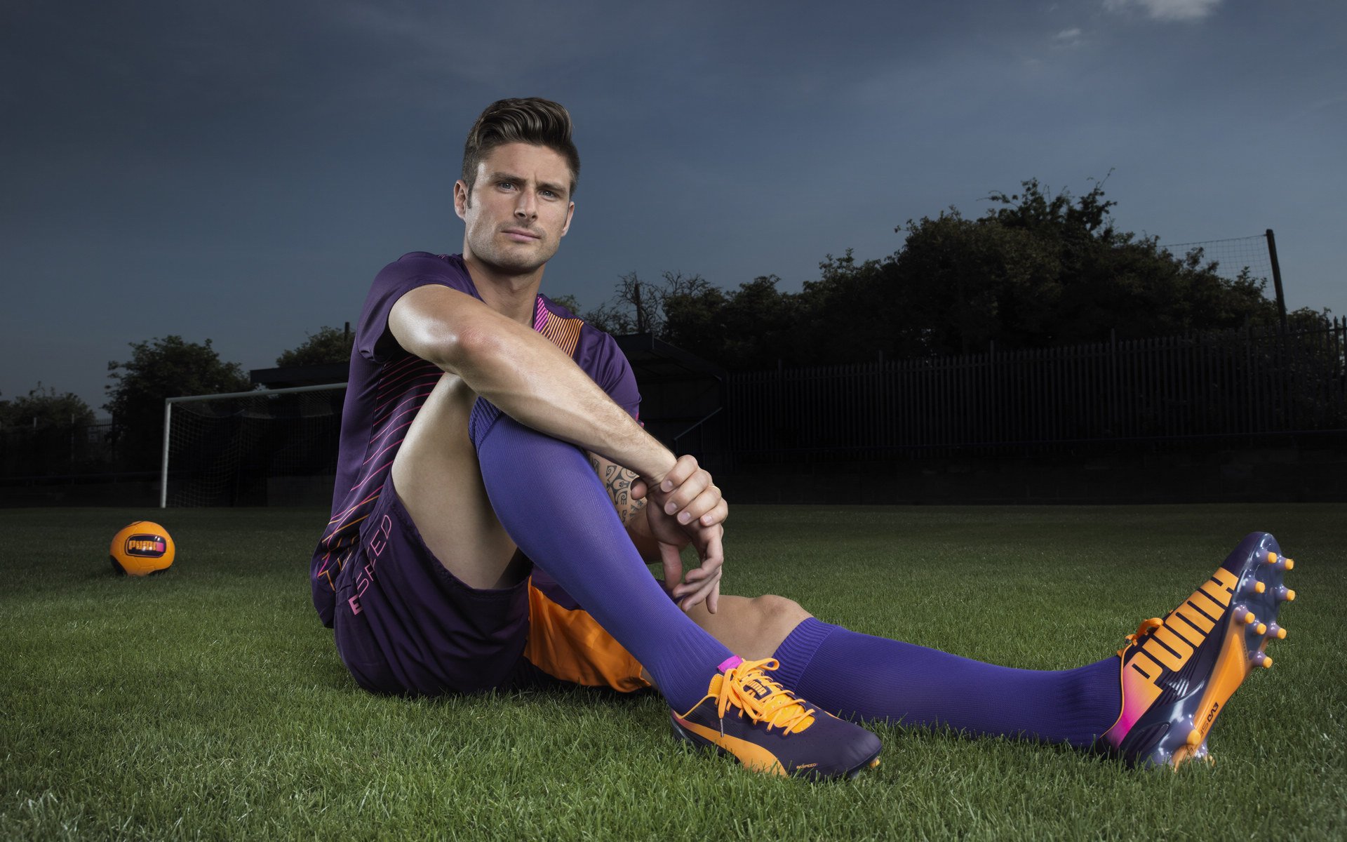 开运app官网-2021年季后赛:库里连续投出关键三分,带领勇士逆风翻盘,库里季后赛得分